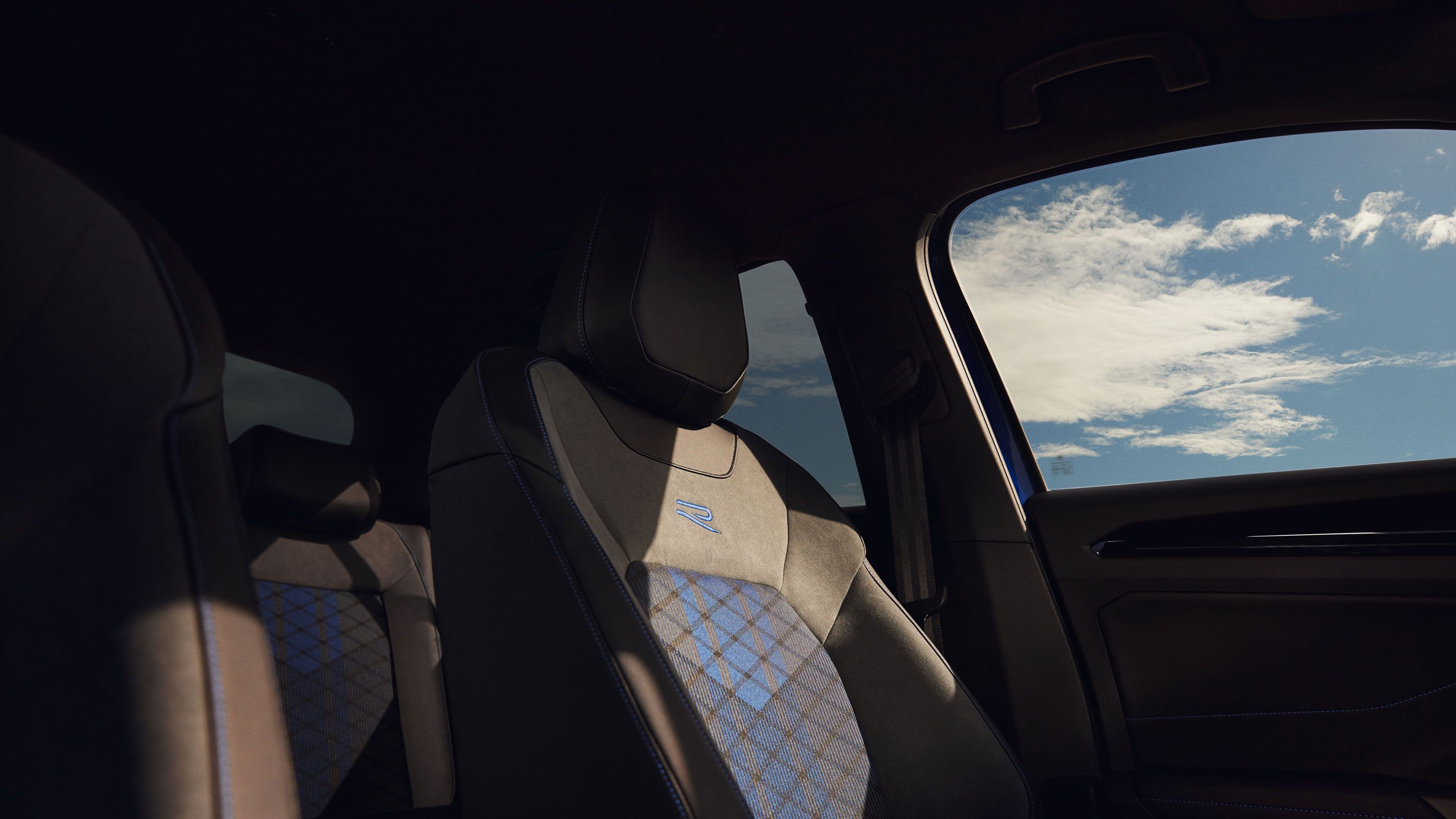 Sitze von VW T-Roc R - Serienausstattung